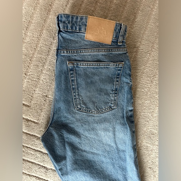 Zara regular fit Jean highrise - Picture 3 of 9